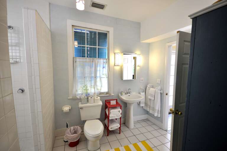 Full Bath Elizabeth Retreat Key West Full Bath Elizabeth Retreat Key West