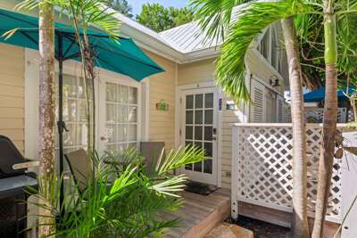 Sunset Suite at Colony