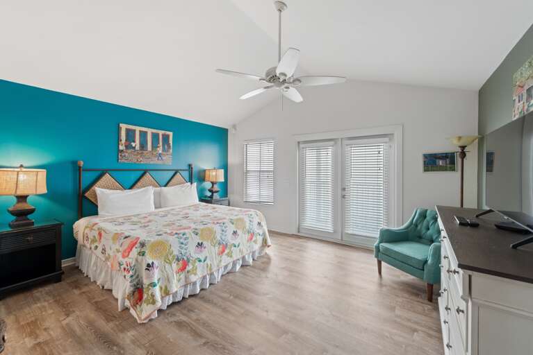 Artist's Condo @ Duval Square Key West