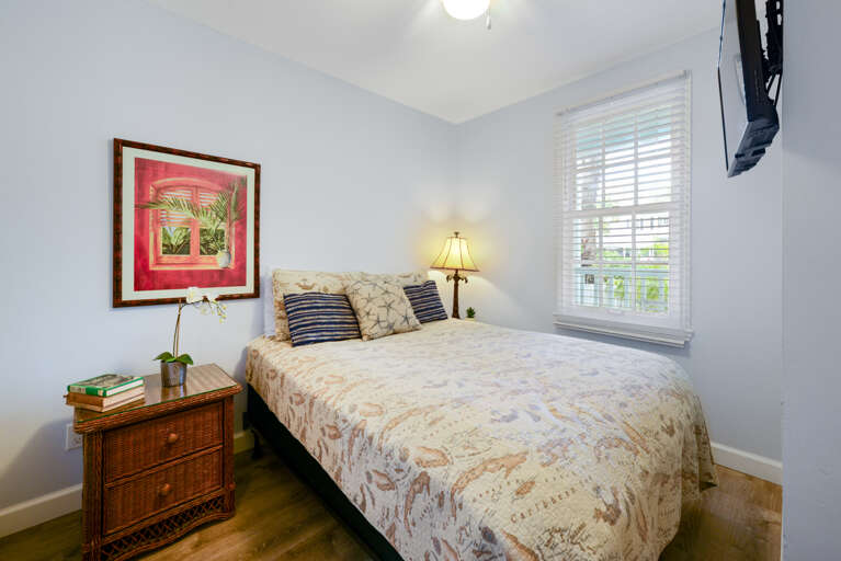 Tiki Beach Too Front Bedroom Tiki Beach Too Front Bedroom