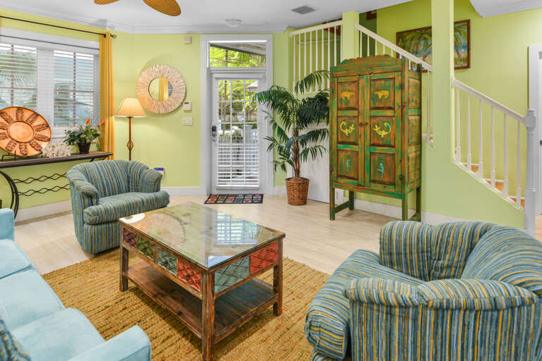 007 Absolutely Paradise