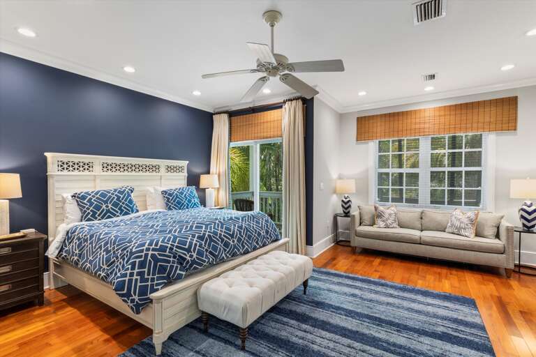 Upstairs main bedroom - King - with Sitting area
