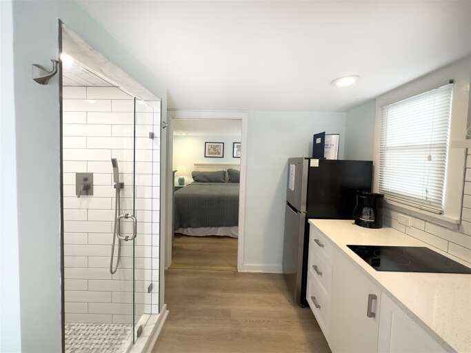 shower-bedroom2 shower-bedroom2