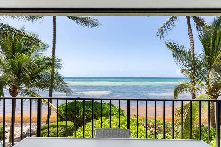 Beach Club Tranquil Seas- Balcony view Beach Club Tranquil Seas- Balcony view