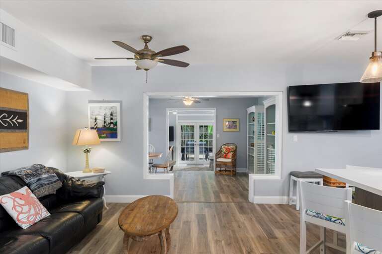 kitchen/seating area looking into Dining area