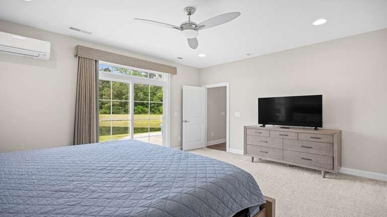 Master Bedroom Master Bedroom