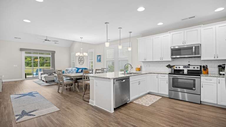 Kitchen/Living Room Kitchen/Living Room