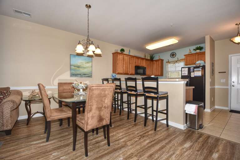 Dining/Breakfast Bar