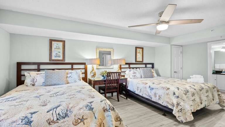 4th Bedroom - Two Double Beds