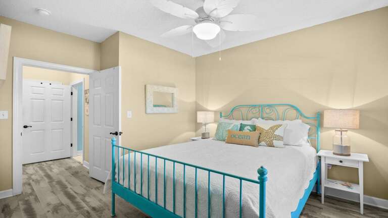 Queen Bedroom