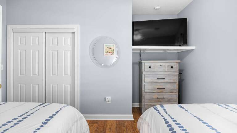 Twin Bedroom