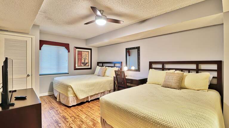 2 Queen Bedroom