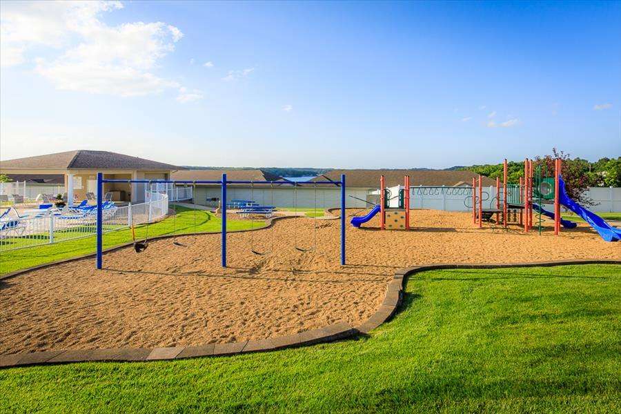 Lands End 637 3 Bedroom Short Term Rental in Osage Beach MO (113622) Find Rentals