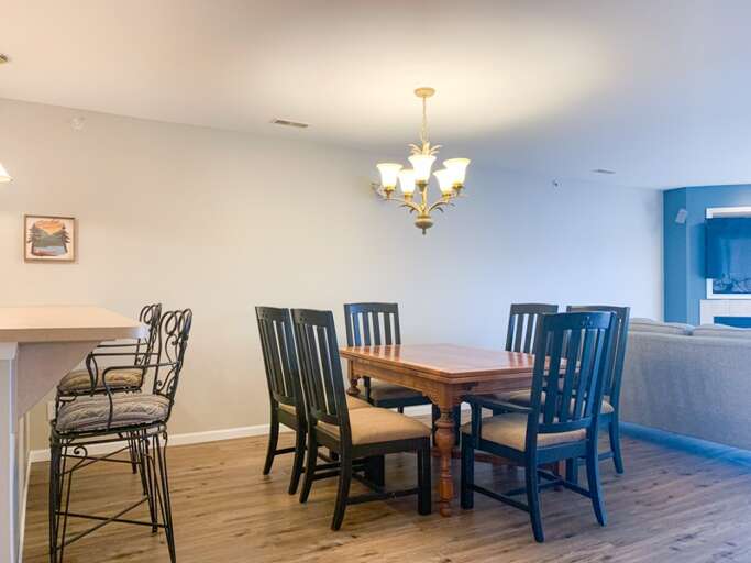 Clearwater 626 2 Bedroom Condo in Camdenton, MO Sleeps 6