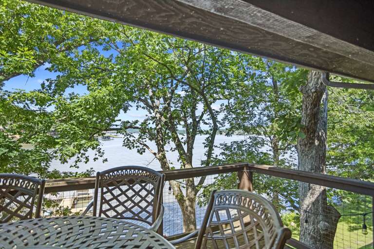 Deck View 4 Deck View 4