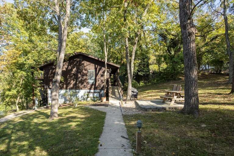 Walkway to Building Walkway to Building