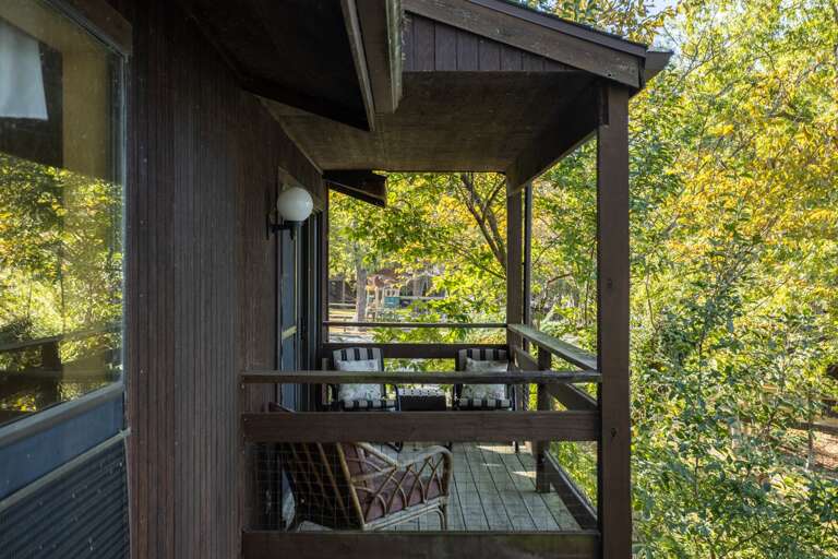 Secondary Deck (Bedroom 1) Secondary Deck (Bedroom 1)