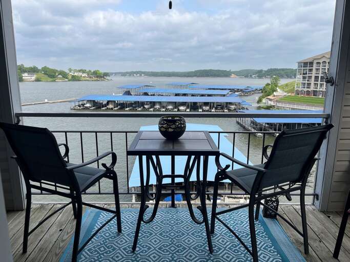 Bridgepointe Condo 432