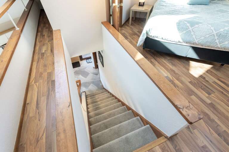 Stairs to Main Level Stairs to Main Level