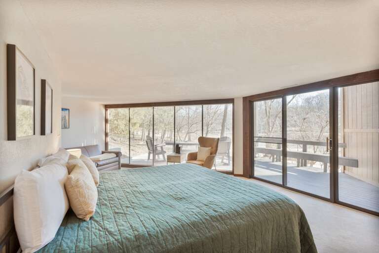 Bedroom 2 (Lower Level) Bedroom 2 (Lower Level)