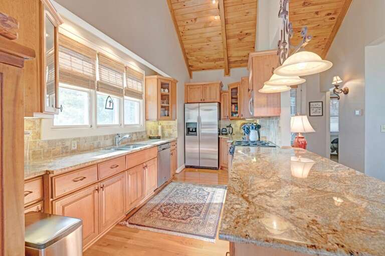 Eagle's Wings 4 Bedroom Vacation Rental Property Echota NC Sleeps 10 Find Rentals