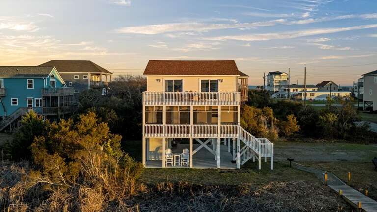 Calm Waters - Peaceful and Relaxing