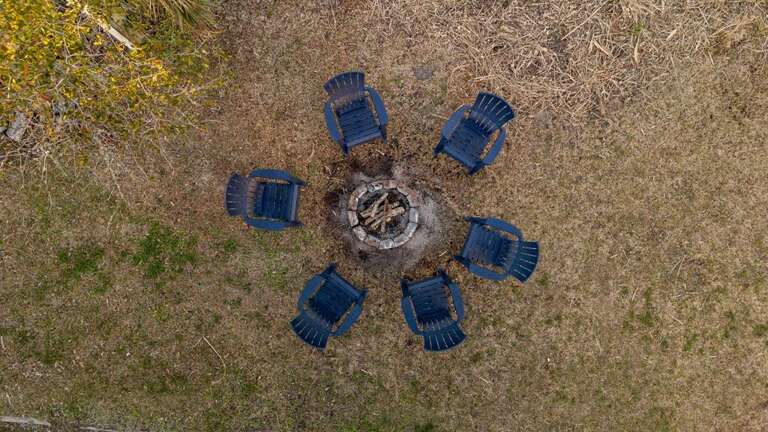 Outdoor Fire Pit and Seating
