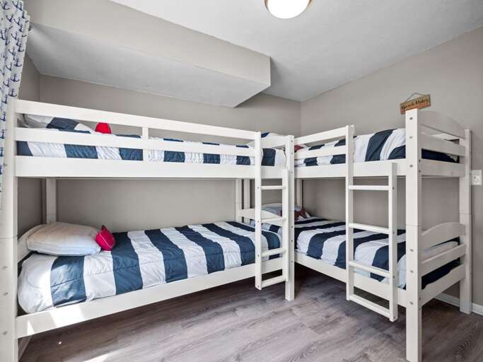 Bunk Rooms - 2 Sets - Twin Bunks