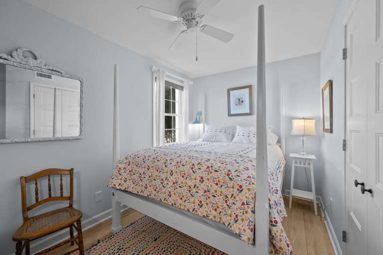 Bedroom 3 - Queen Bed