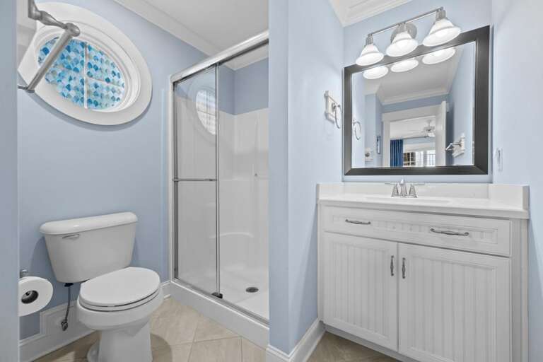 Southside Oceanfront King Bath