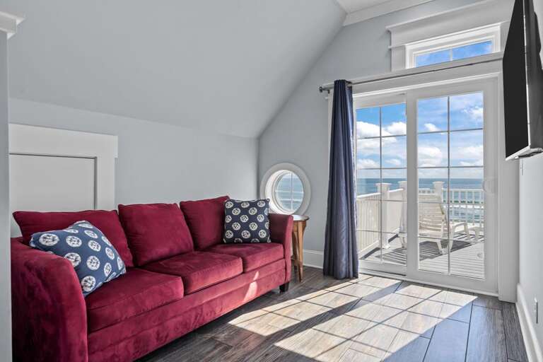 Northside Master Suite - Sitting Area - Deck Access