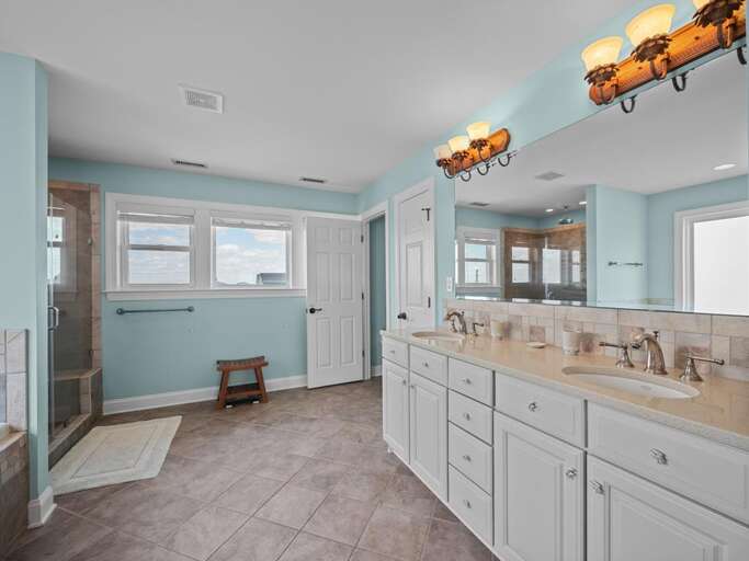 2nd Level King Master Bath