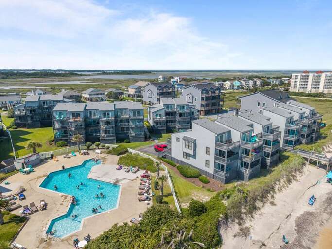 Shipwatch Townhome Complex with Pool