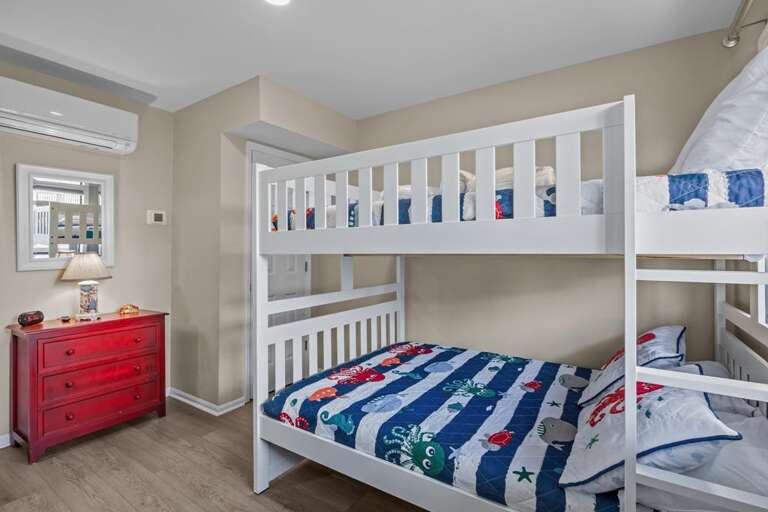 1st Level Bunk Room - 2 Double Bunks