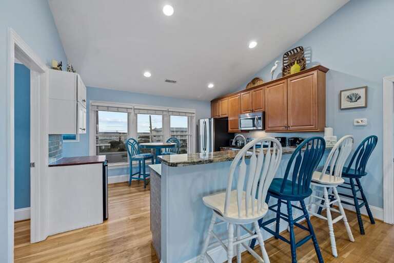 Additional Dining at Bar Area and Pub Table