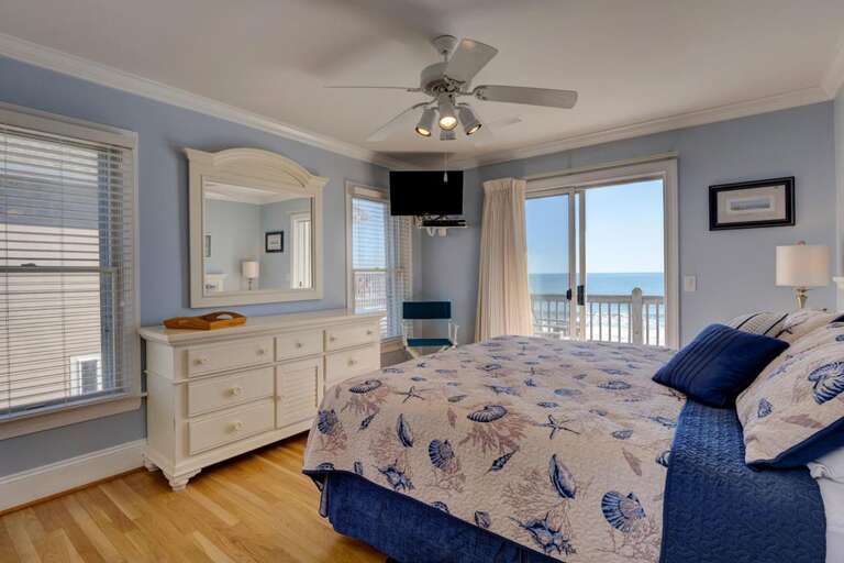 Master Bedroom - Top Floor