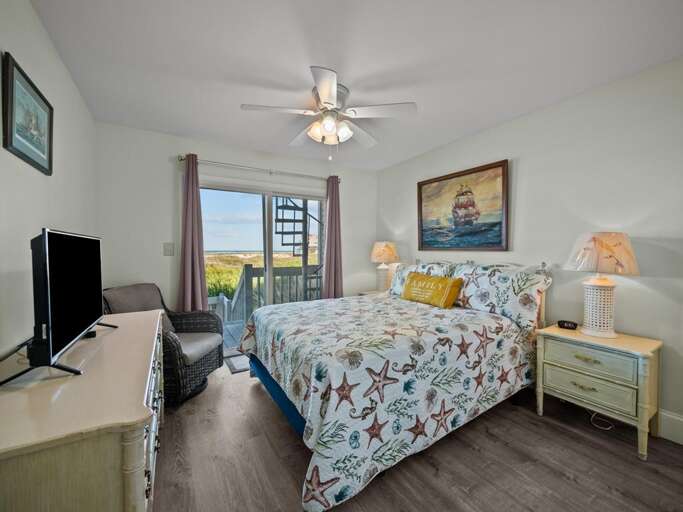 Bedroom 2 - Queen Bed - Balcony Access