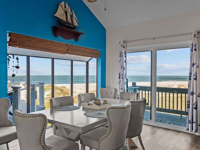 Oceanfront Dining