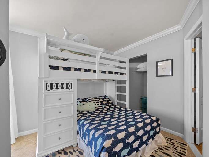 Bedroom 3 - Twin Over Full - Pyramid