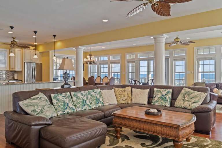 Living Area - Expansive Ocean Views