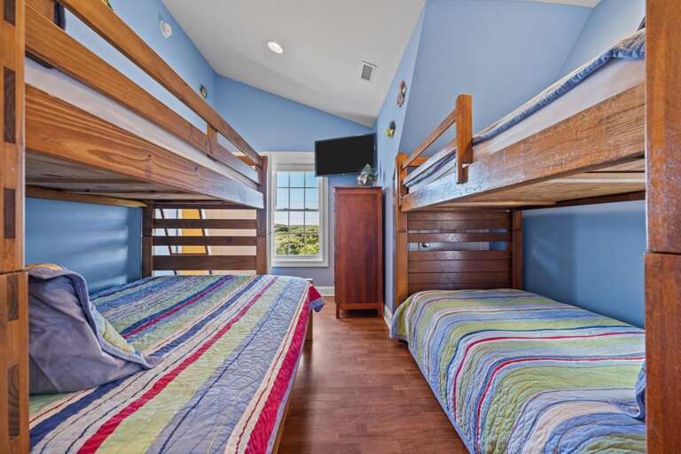 Bedroom 4 - Northside-Streetside