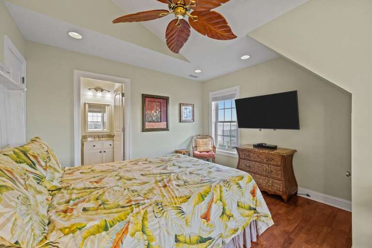 Bedroom 3 Southside - Queen