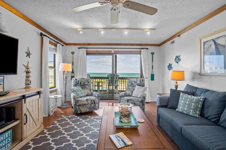 Living Room - Direct Access to Deck