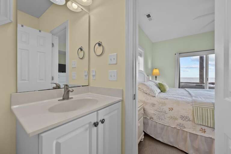 Private Bath - Bedroom 4