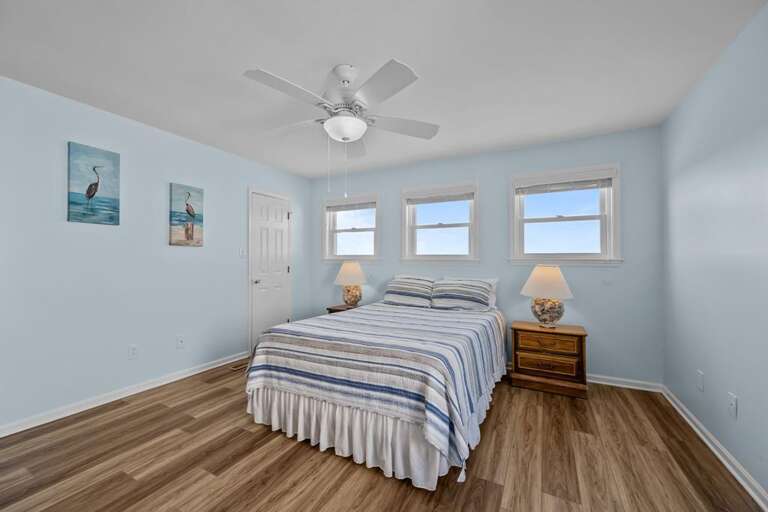 3rd Bedroom - Queen Bed