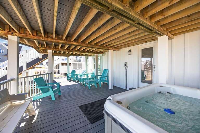 Lower Oceanfront Deck