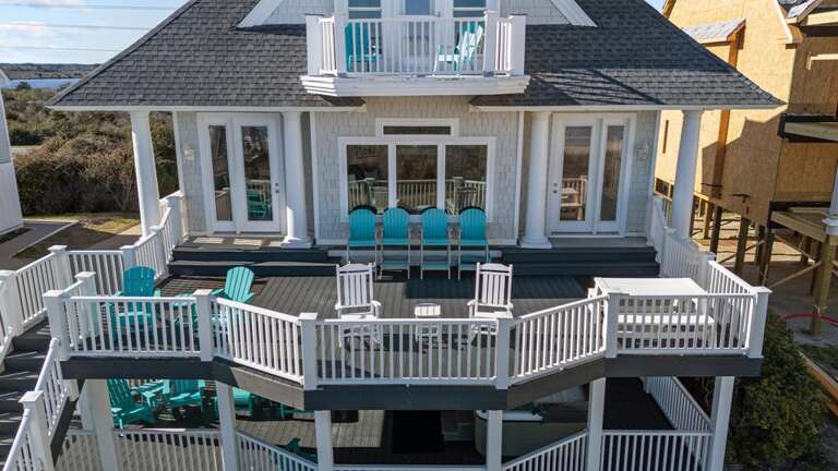 Lots of Outdoor Seating