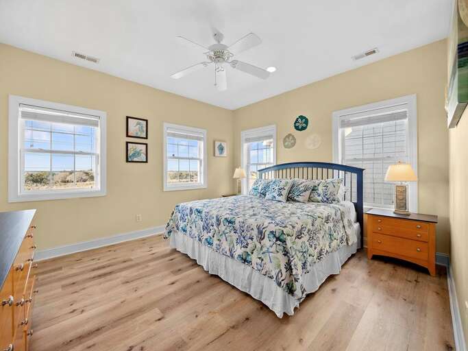 Master Bedroom - Top Floor King