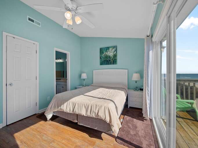 Master Suite - Private Deck Access