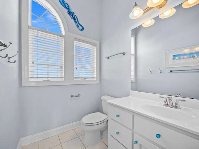 Upstairs Hallway Bath for Bunk/Queen Room